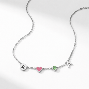 Collier avec initiale, pierre de naissance et signe du zodiaque