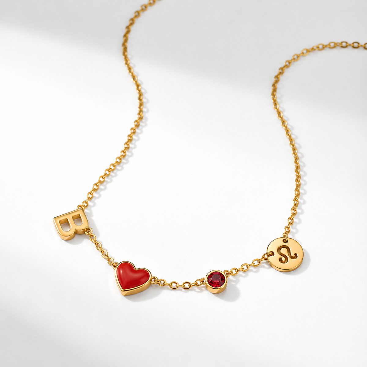 Collier avec initiale, pierre de naissance et signe du zodiaque