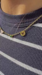 Collier avec initiale, pierre de naissance et signe du zodiaque